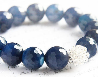 ON VACATION, Royal Blue Agate Bracelet Sterling Silver Wire Bead Stacking Bracelet Dark Blue Faceted Stones Natural Stone Bohemian