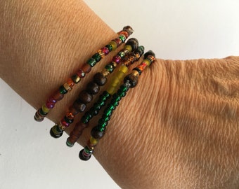 Colorful Beaded Set of 4 Stretch Bracelets Green Red Brown Orange