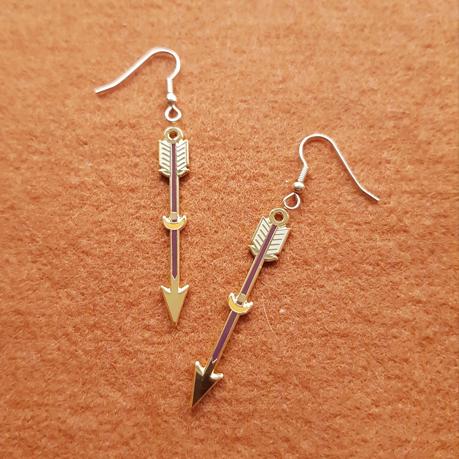 Arrow Earrings Hard Enamel Arrow Archery Archer gold Etsy