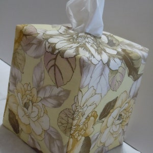 Light Yellow Roses with Grey and Brown Foliage Fabric Tissue Box Cover image 3