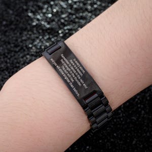 Pulsera con barra y nombre grabado personalizado para reloj, joyería conmemorativa familiar de acero inoxidable personalizada, regalo del Día del Padre para papá o esposo.