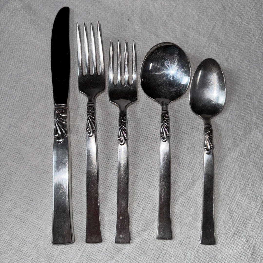 thumbnail image 2 of Nobility Wind Song By Oneida Silver Plate Flatware - Choose Your Piece (2651) 2 of 5