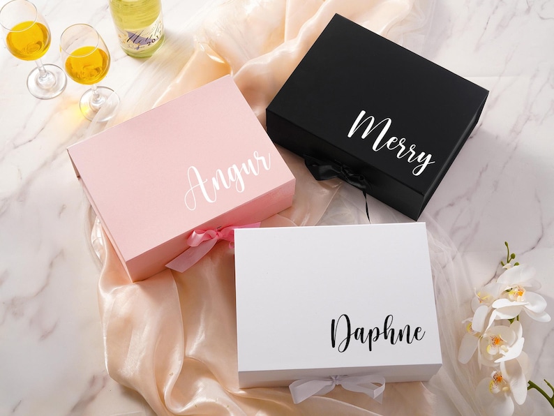 Scatola regalo personalizzata per la proposta di damigella d'onore, scatola regalo vuota con chiusura magnetica, Vuoi essere la mia damigella d'onore?, regalo per la festa di addio al nubilato immagine 14