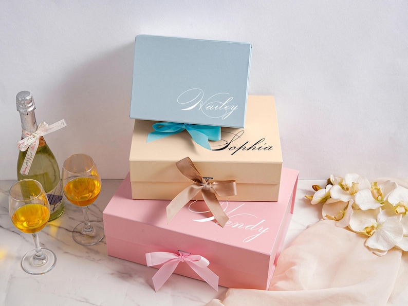 Scatola regalo personalizzata per la proposta di damigella d'onore, scatola regalo vuota con chiusura magnetica, Vuoi essere la mia damigella d'onore?, regalo per la festa di addio al nubilato immagine 9