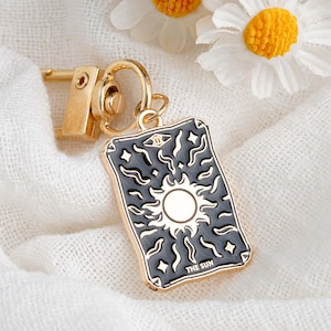 Charms de sac cartes de tarot, breloques de sac à dos ou de sac à main, porte-clés céleste, porte-clés spirituels et gothiques, porte-clés pendentif carte de tarot, porte-clés sorcière