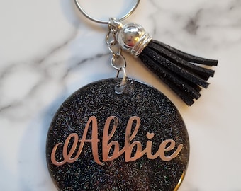 Pompon pelosi neri Portachiavi con lettera iniziale con paillettes. Il regalo perfetto per ragazza aggiunge scintilla alle borse e gli interni dell 'auto  36