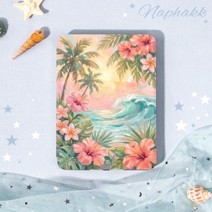 Peut inclure: Une coque de tablette rectangulaire présentant une peinture à l'huile vibrante d'une scène de plage tropicale avec des palmiers, de grandes fleurs d'hibiscus roses et une vague océanique turquoise sous un ciel de coucher de soleil doux. Le mot Naphakk est imprimé dans le coin supérieur droit.