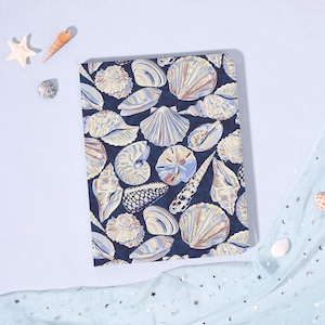 Ocean Shell Starfish 2024 iPad 7/8/9/10 Air Mini 3/5/6:e generationen Pro 11/12,9" tums fodral, vikbart fodral, pennhållare, automatisk väckning/viloläge, present till henne