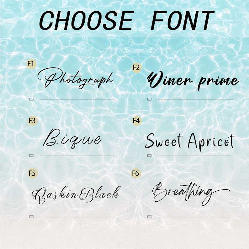 Pu&ograve; includere: Immagine con il testo "CHOOSE FONT" in nero. Sotto, sono visualizzate sei opzioni di carattere: Photograph, Winer prime, Bique, Sweet Apricot, Qaskin Black e Breathing. Lo sfondo &egrave; un motivo di acqua blu chiaro.