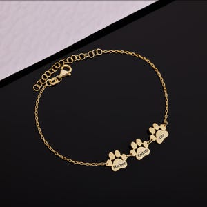 Personalized Pet Bracelet • Custom Dog Cat Bracelet • Pet Name Bracelet • Paw Print Jewelry • Animal Lover Gift • Pet Memorial Gift for Mom