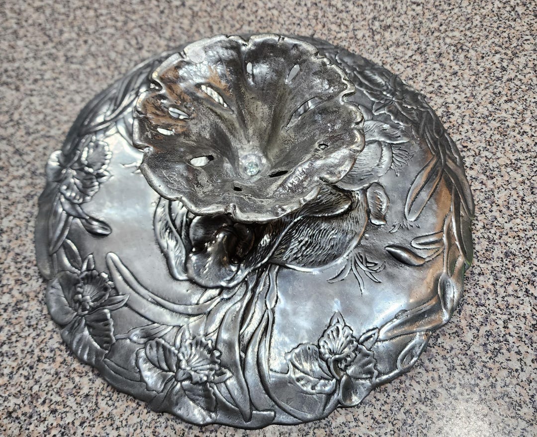 Vintage Embossed Metal Rabbit Decorative Plate – Floral Border ...