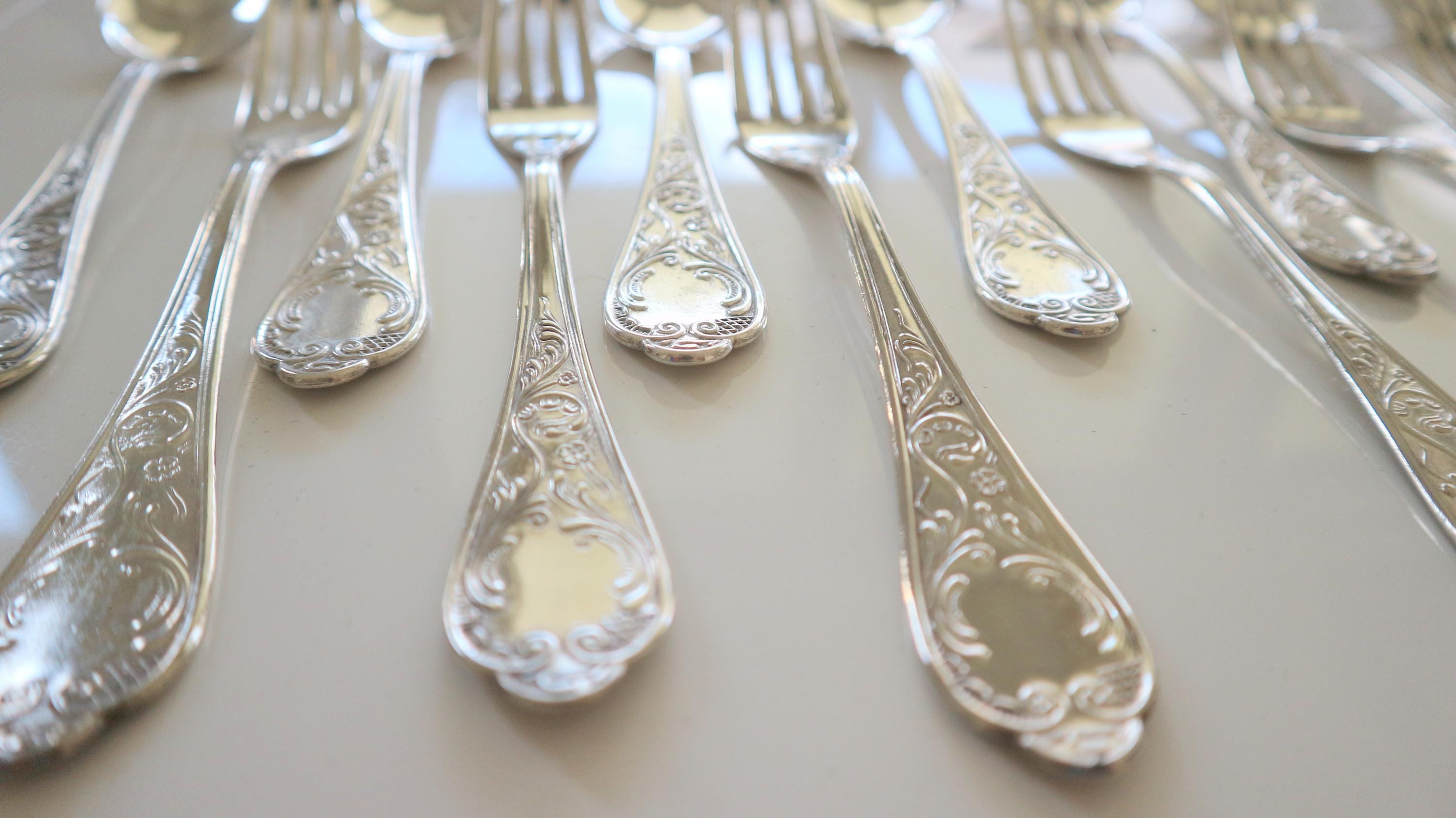 51-piece Cutlery, Silver-plated Royal Pattern Italian Lightness