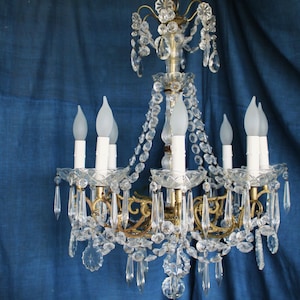 Vintage French 8 Light Crystal Glass Prisms Gilt Chandelier