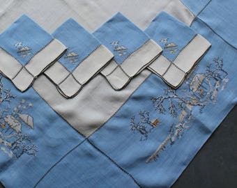 Vintage Embroidered Blue Linen Luncheon Tablecloth W/4 Napkins