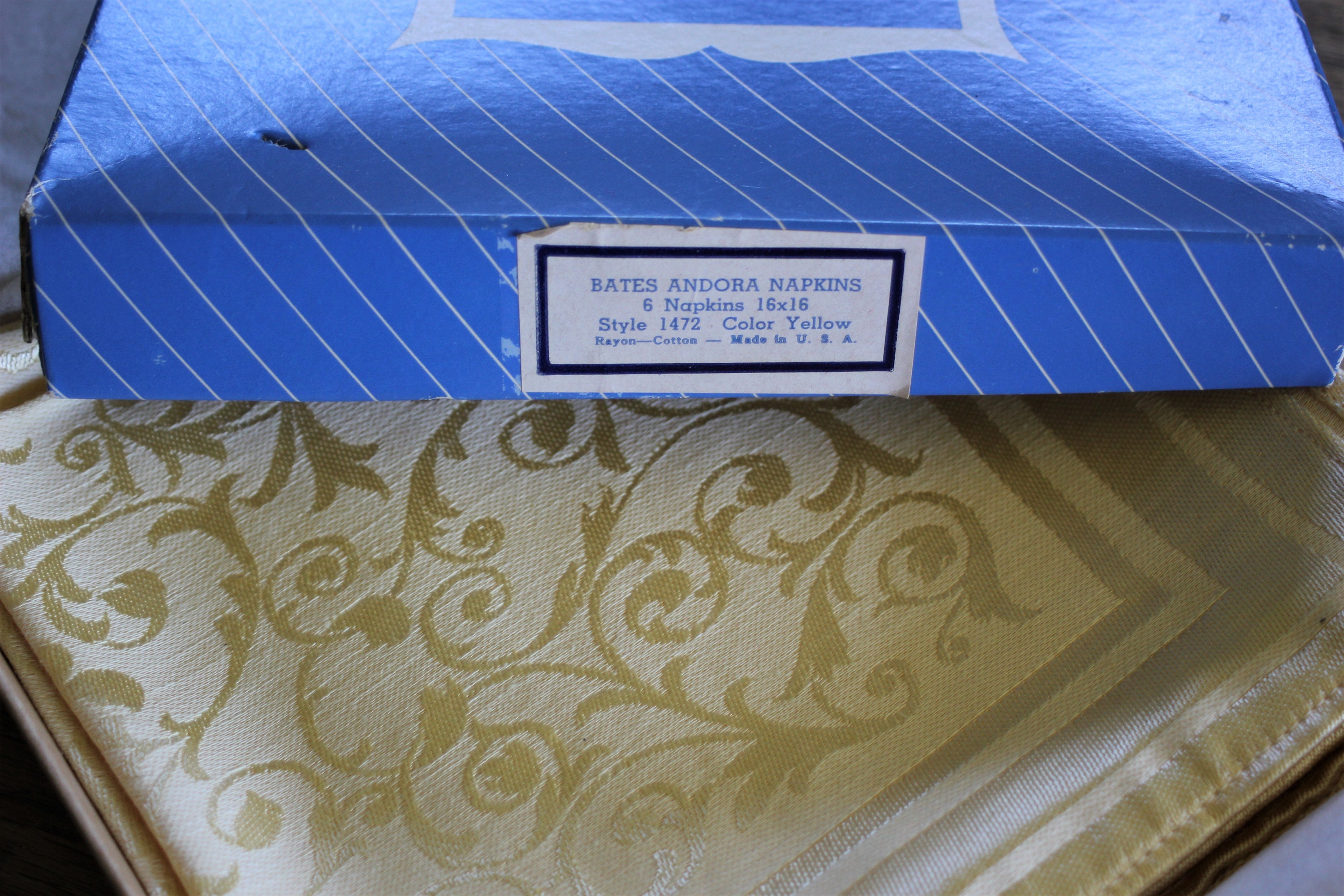 Set of 6 Unused Soft Yellow Damask Bates Andora Napkins Etsy