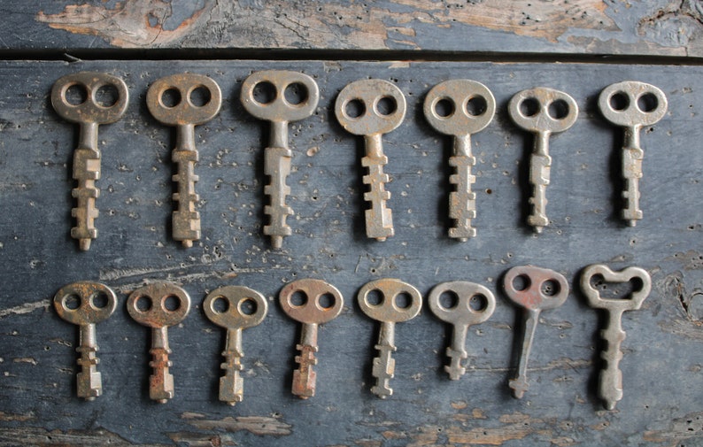 15 Antique 19th c Steel Pad Lock Keys image 2
