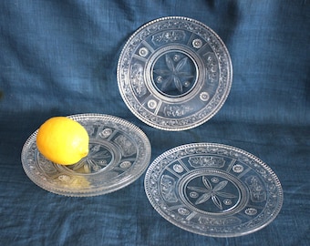 4 Antique EAPG Glass Willow Oak Wreath Dessert - Bread Plates Early American Pattern Glass