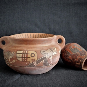 Authentique artéfact précolombien antique précolombien de récipient de pot de bol de Tiwanaku en céramique