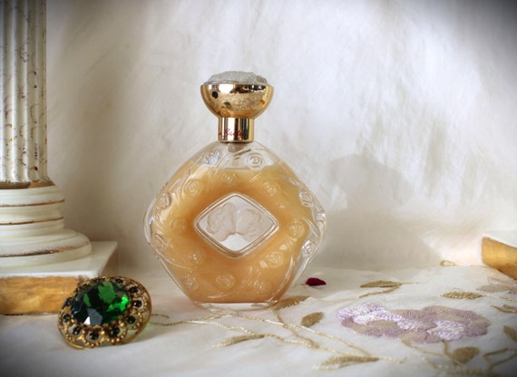 Vintage Le Baiser Lalique With Frosted Glass Cameo 1.7 Oz 50 Ml