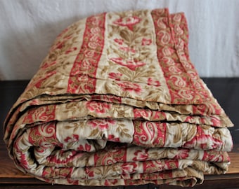 Gorgeous Antique French Provencal Quilt With Flowers and Paisley 86" X 72" Quilted Coverlet