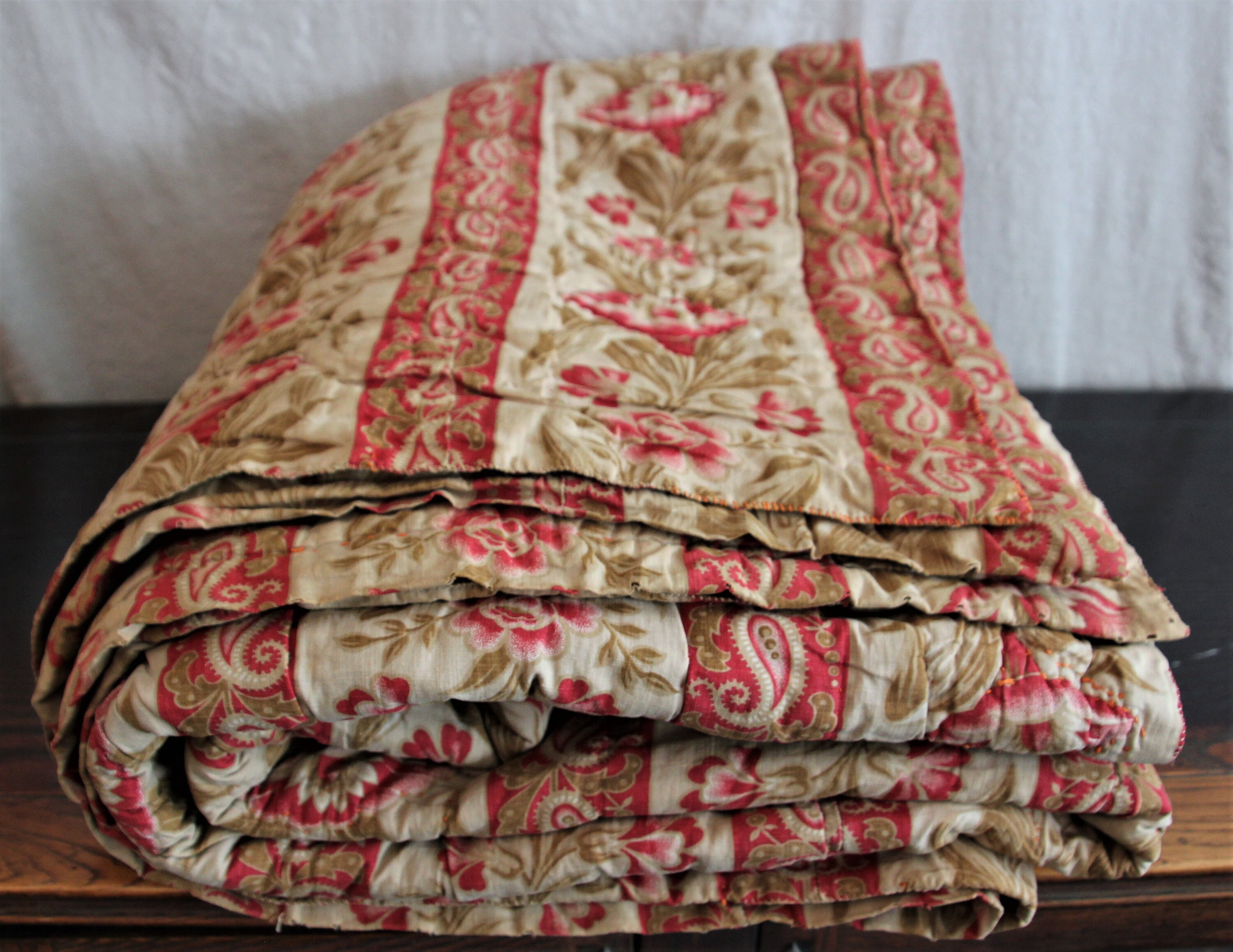 1900s Antique French Quilt 167×145 Gorgeous Antique French Provencal Quilt With Flowers and Paisley