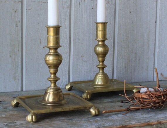 Pair Vintage Brass Williamsburg Virginia Metalcrafters Image 0