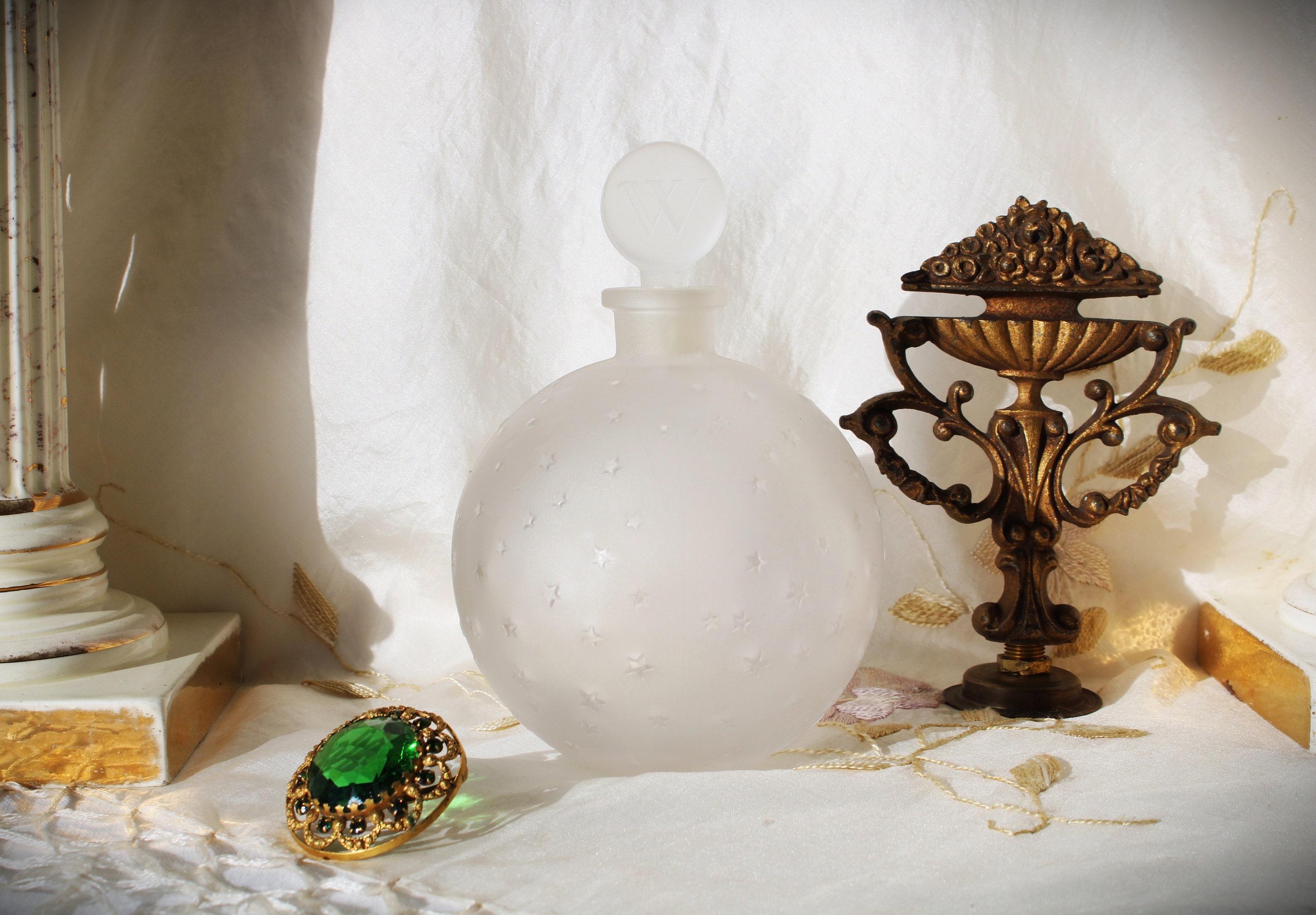 Lalique perfume bottles prices sales