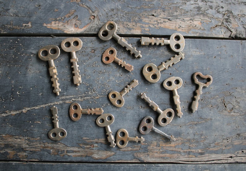 15 Antique 19th c Steel Pad Lock Keys image 3
