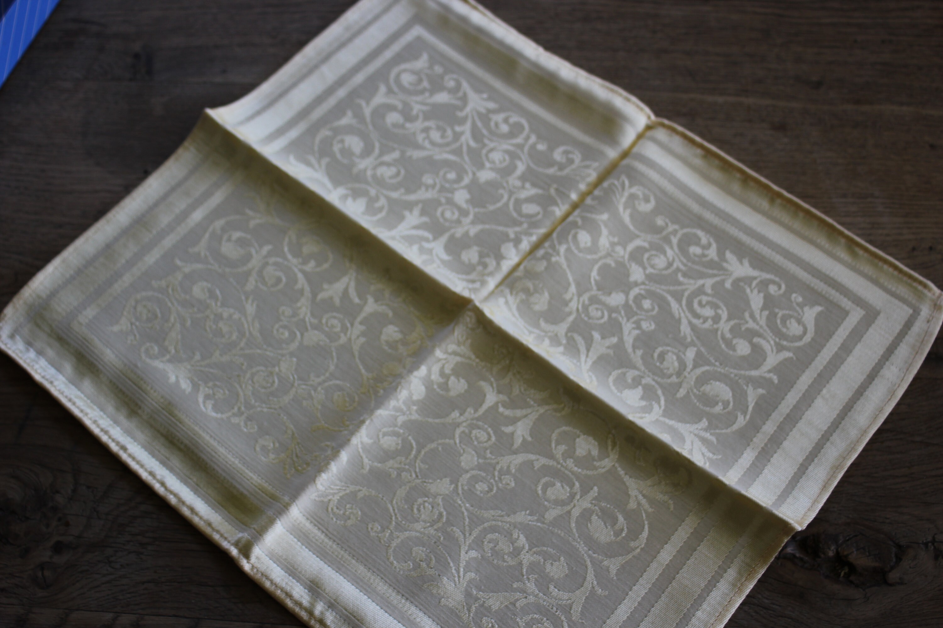 Set of 6 Unused Soft Yellow Damask Bates Andora Napkins Etsy