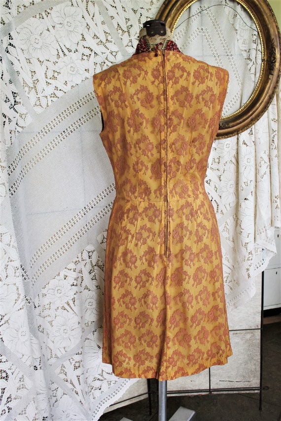 Vintage 1950s Burnt Orange Lace over Gold Satin W… - image 3