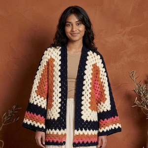 May include: A rustic wooden sign with the text "Welcome to our porch" in white lettering. The sign features a distressed finish and a simple, inviting design, perfect for outdoor decor.