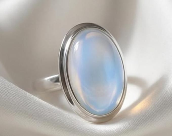 Oval Moonstone Ring 925 Sterling Silver