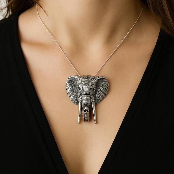 Collier Pendentif Tête D'éléphant - Neuf Avec étiquettes - Bijou Animalier élégant