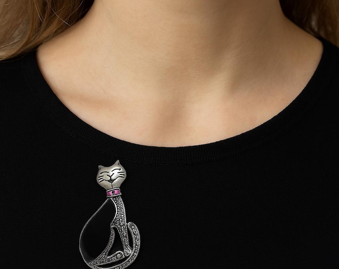 Vintage Cat Brooch in 925 Sterling Silver with Black Onyx, Ruby and Marcasite Accents Art Deco Style Feline Pin with Ruby Collar