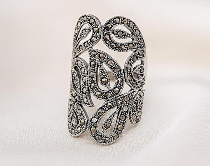 Vintage Marcasite Sterling Silver Ring, Art Deco Knot Band