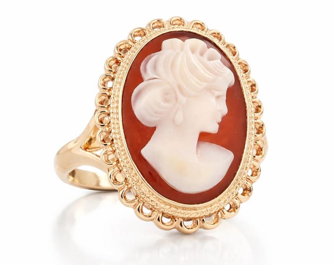 Ladies Vintage Cameo Ring 14K Yellow Gold