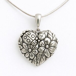 Médaillon en forme de coeur en argent sterling 925, motif floral et coccinelle, bijoux inspirés de la nature, cadeau pour elle