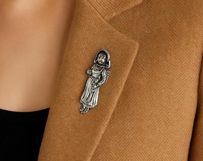 Sterling Silver Bunny Family Brooch Five Rabbits on Stone Wall Pin, Animal Lover Gift