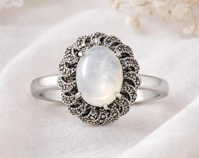 Vintage Inspired Art Deco Ring 925 Sterling Silver Mother of Pearl Oval Ring
