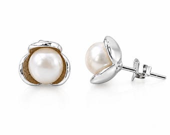 925 Sterling Silver Freshwater Pearl Floral Stud Earrings