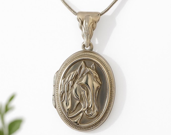 Engraved Horse Head Locket, 925 Sterling Silver Equestrian Pendant