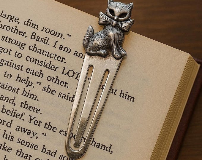 Antique Silver Cat Bookmark Vintage Animal Book Lover Gift, Reading Accessory, Collectible Metal Page Marker
