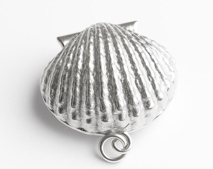Sterling Silver Shell Pill Box Vintage Style Seashell Keepsake, Collectible Trinket or Jewelry Holder