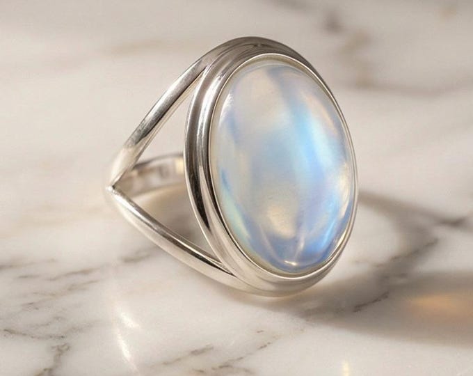 Oval Moonstone Ring 925 Sterling Silver