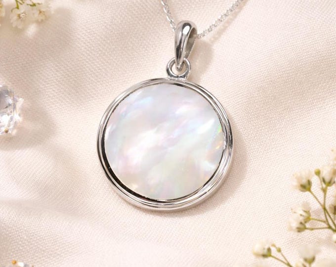 Round Mother of Pearl 925 Sterling Silver Pendant