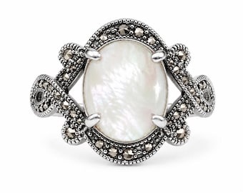 Art Deco Style 925 Sterling Silver Ring, Mother of Pearl & Marcasite