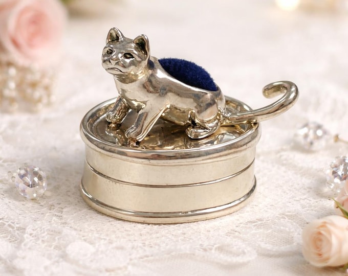 925 Sterling Silver Cat Pill Box Vintage Style Hinged Trinket Box Collectible Animal Pill Case Gift for Cat Lovers