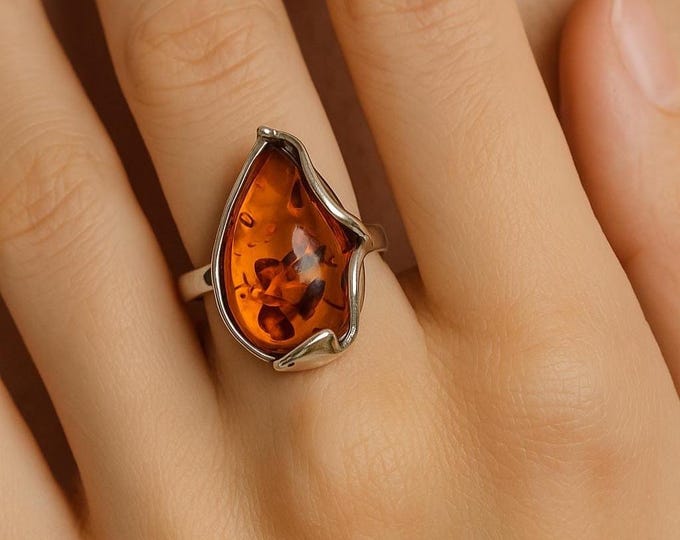 Vintage 925 Sterling Silver Amber Ring Teardrop Gemstone Statement Jewelry Honey Amber Boho Ring for Women