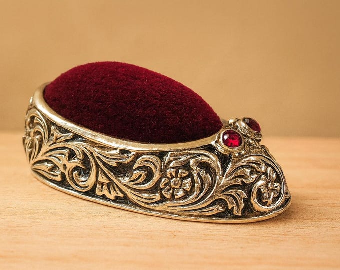 Antique Inspired Ruby Shoe Pin Cushion 925 Sterling Silver
