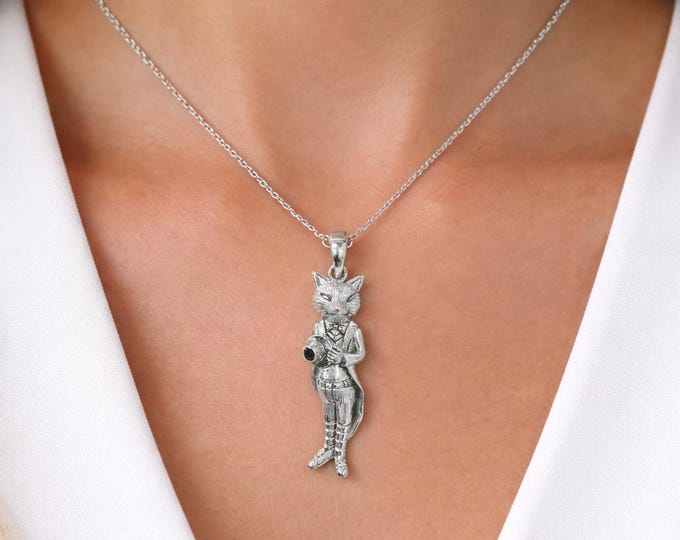 Victorian Inspired 925 Sterling Silver Fox Pendant
